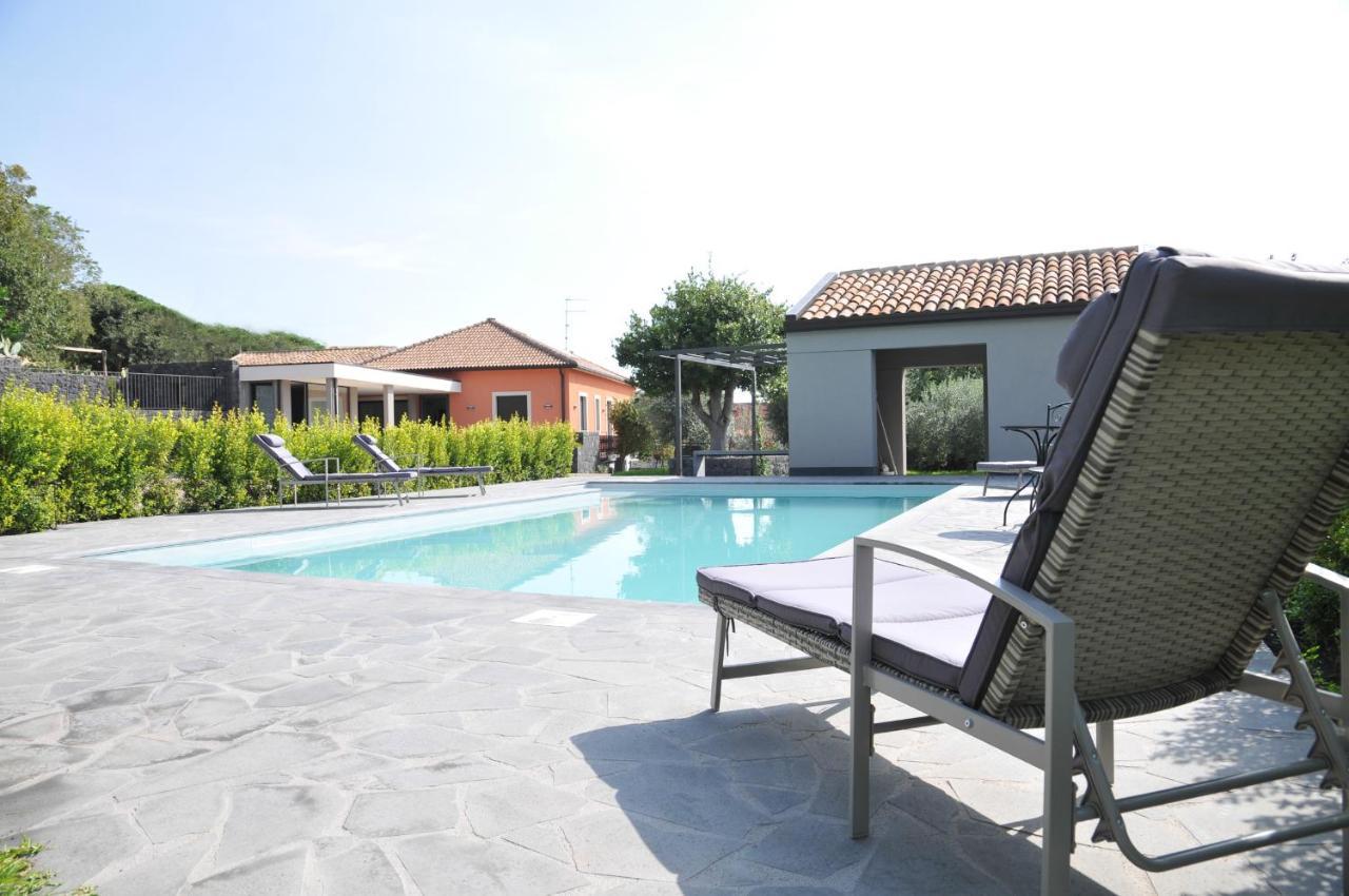 La Casa Dell'Alloro Zafferana Etnea Exterior foto