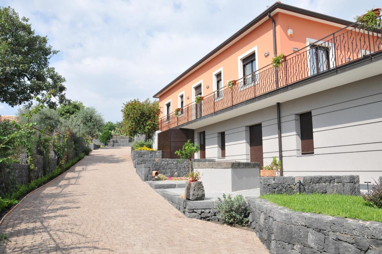 La Casa Dell'Alloro Zafferana Etnea Exterior foto
