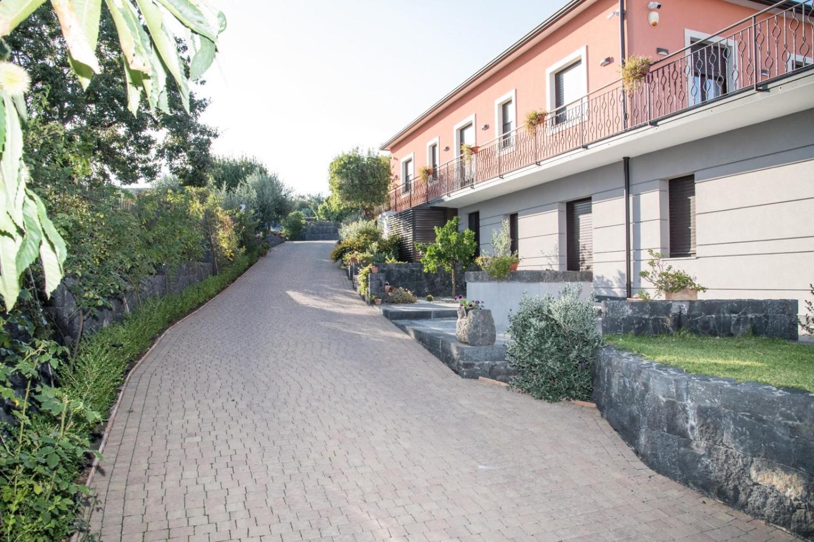 La Casa Dell'Alloro Zafferana Etnea Exterior foto